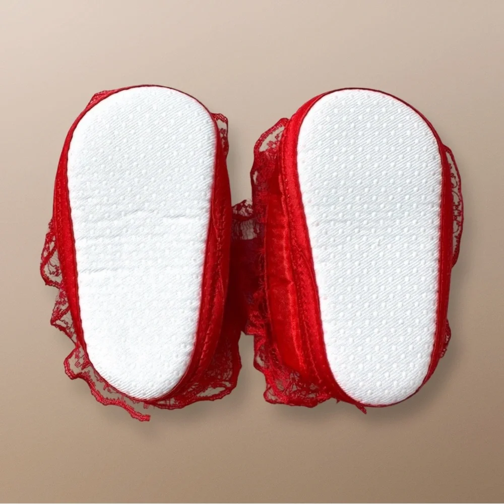 ⭐️ 5 for $25 Red Lace Baby Shoes